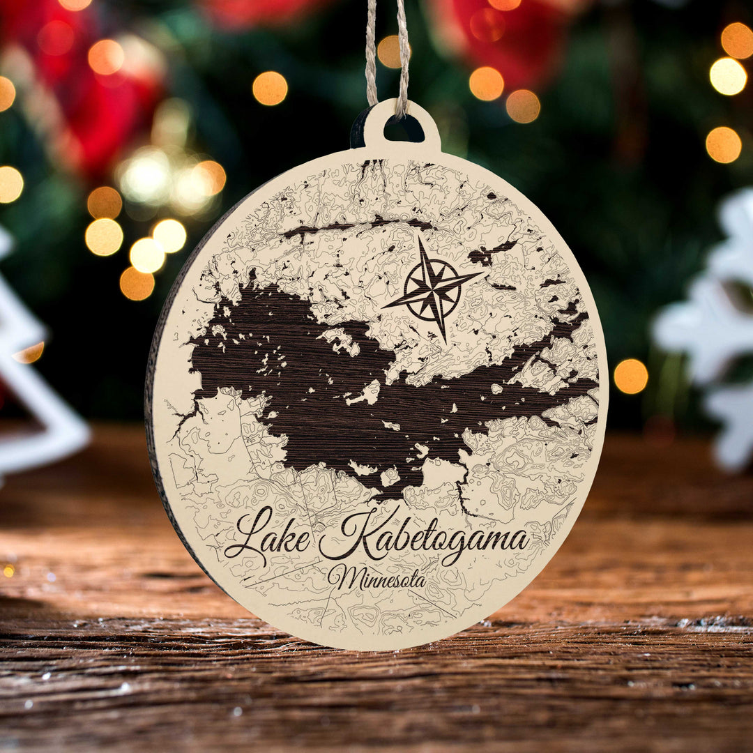 FP1148 - Lake Kabetogama, MN Engraved Round Ornament (Standard)