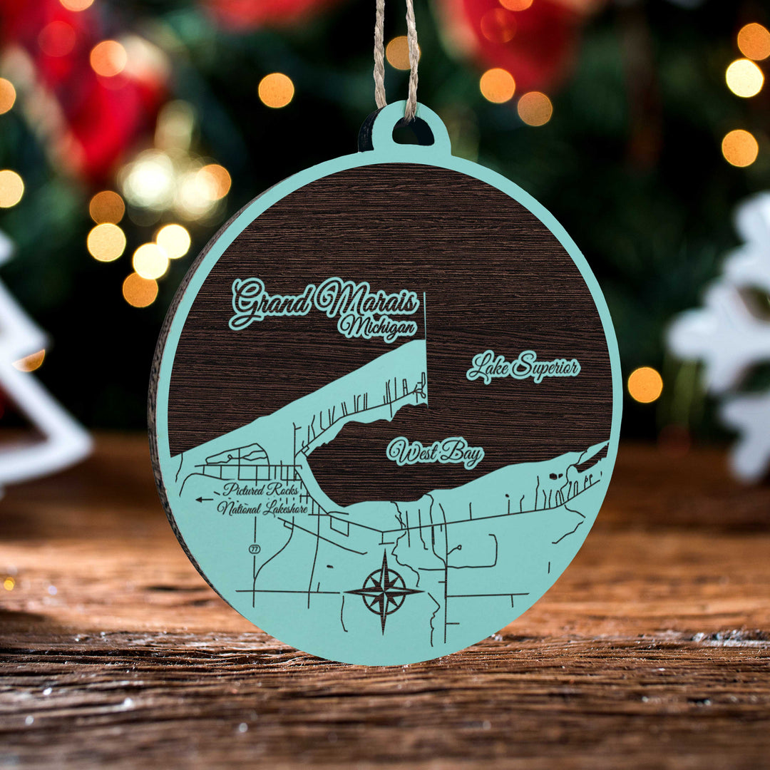 FP1576 - Grand Marais, MN Engraved Ornament (Standard)