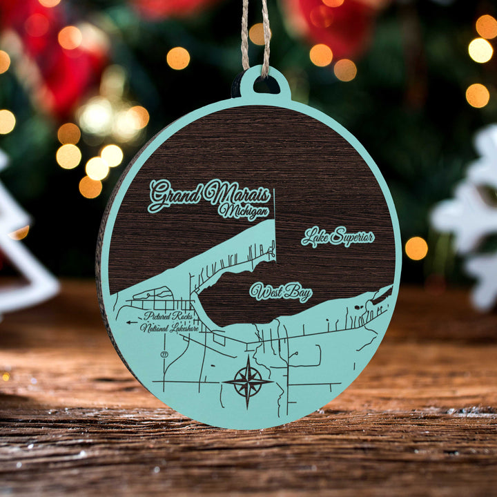 FP1576 - Grand Marais, MN Engraved Ornament (Standard)