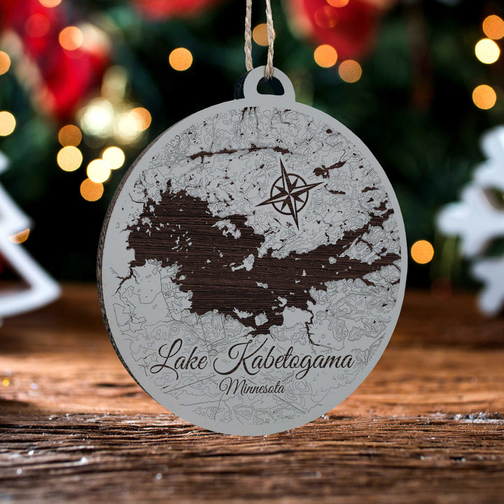 FP1148 - Lake Kabetogama, MN Engraved Round Ornament (Standard)