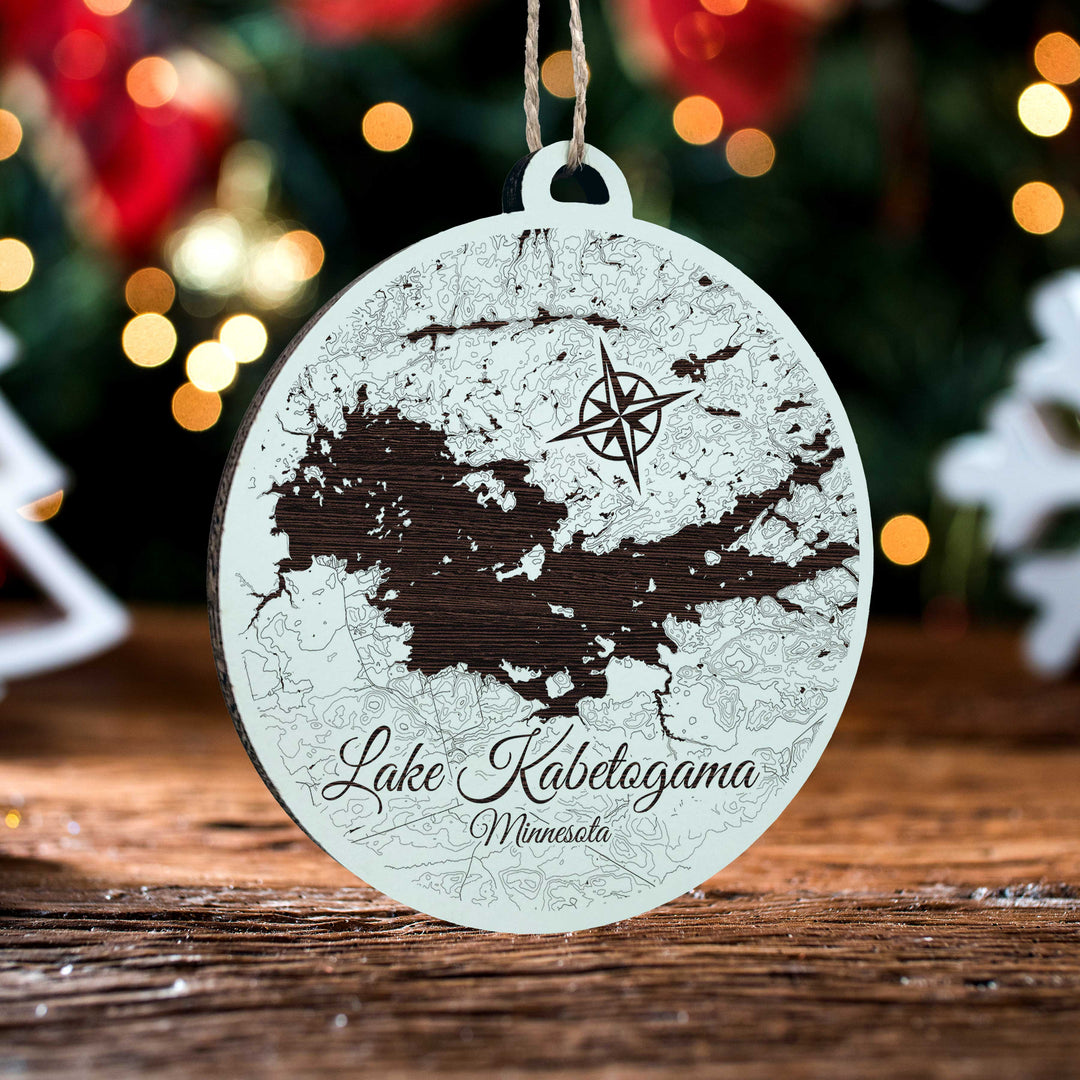 FP1148 - Lake Kabetogama, MN Engraved Round Ornament (Standard)