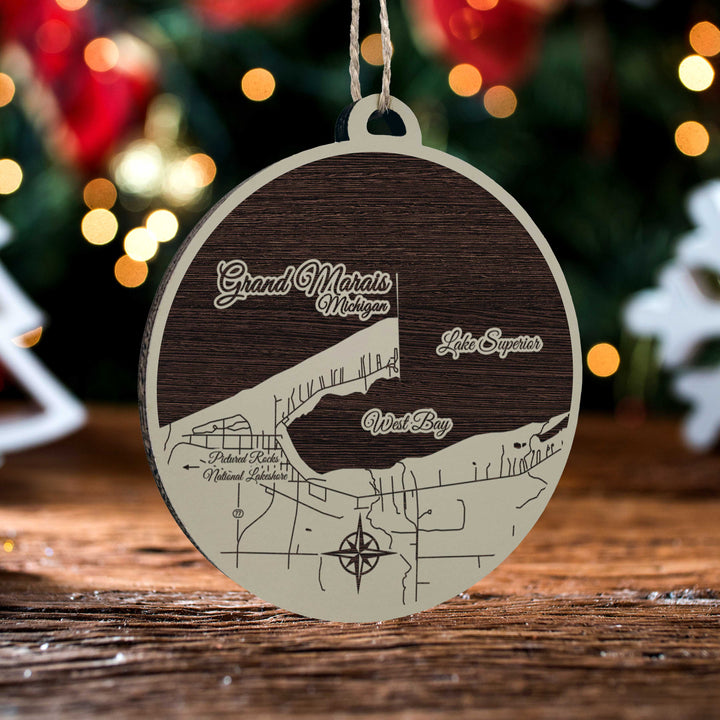 FP1576 - Grand Marais, MN Engraved Ornament (Standard)